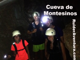 Excursiones o Visitas guiadas a la cueva de Montesinos, en las lagunas de ruidera